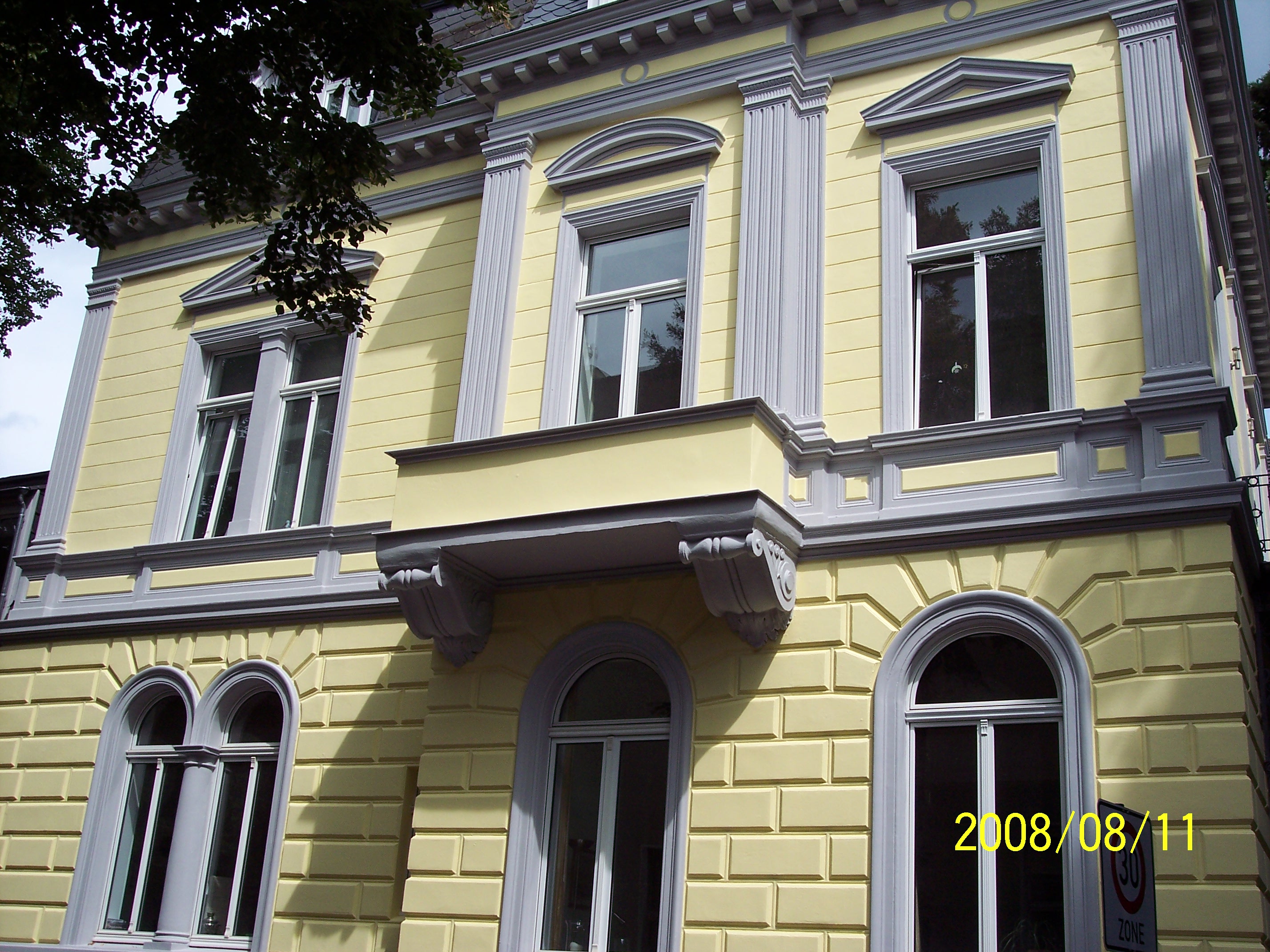 restaurierte Häuserfassade